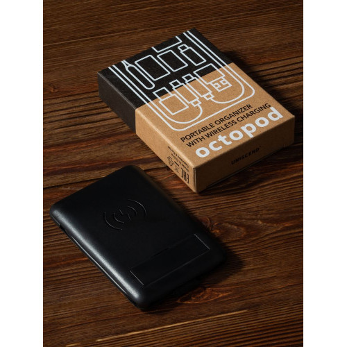 Органайзер с беспроводной зарядкой и набором адаптеров Octopod, черный